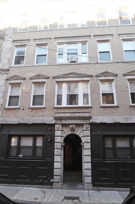 Exterior, Facade, Brick Facade, Rowhouse