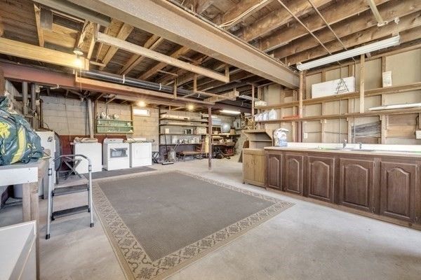 Interior, Washer, Wooden Beams, Wooden Ceilings