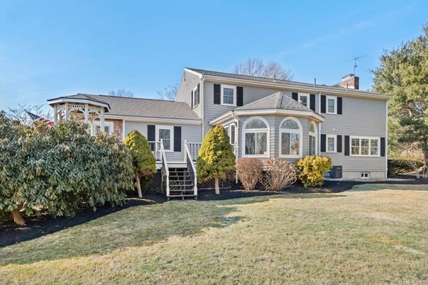 Backyard, Exterior, Facade, French Provincial