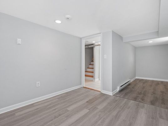 Empty room, Interior, Recessed Lighting, Wood Texture Flooring