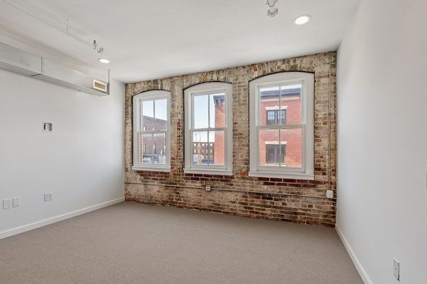 Empty room, Interior, Recessed Lighting, Stone Walls