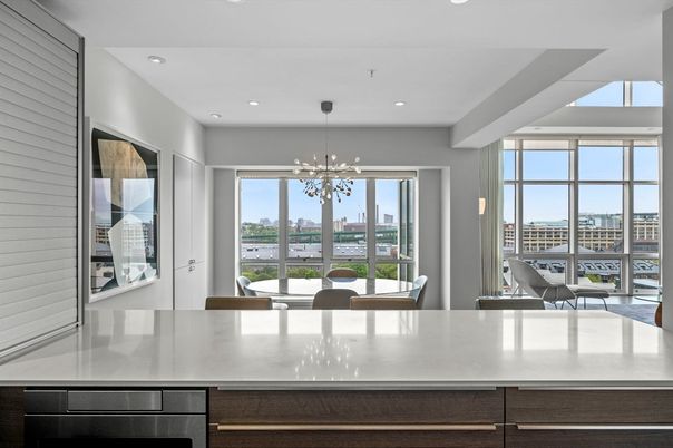 Dining room, Interior, Pendant Lights, Recessed Lighting, Water