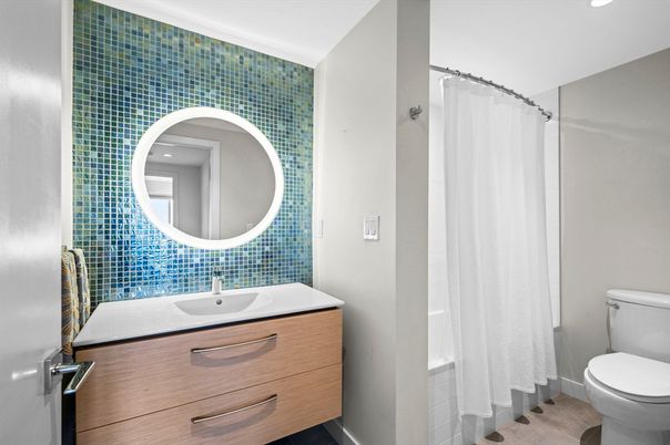 Bathroom, Interior, Recessed Lighting
