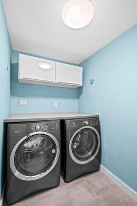 Interior, Washer