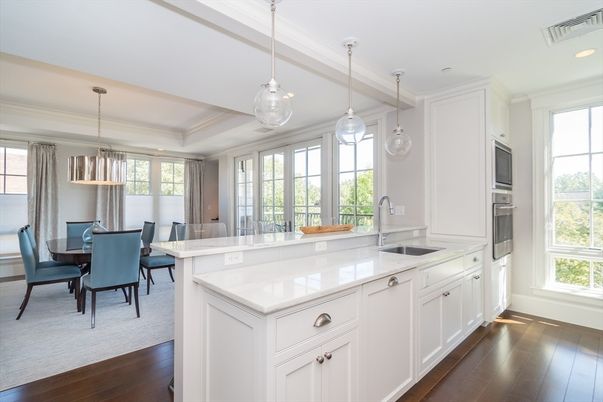 Dining room, Interior, Kitchen, Pendant Lights, Recessed Lighting, Wood Texture Flooring