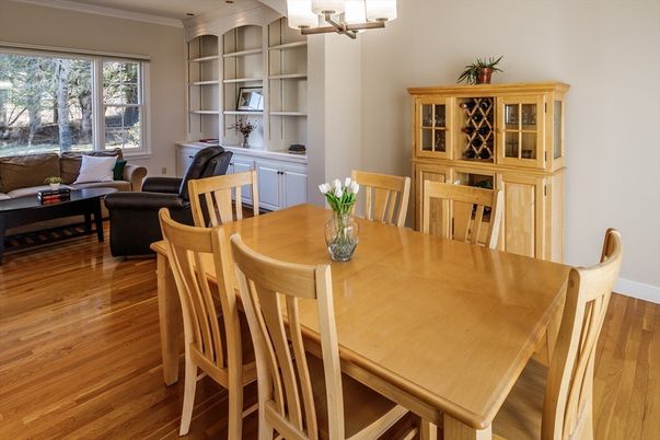 Chandelier, Dining room, Interior, Living room, Wood Texture Flooring