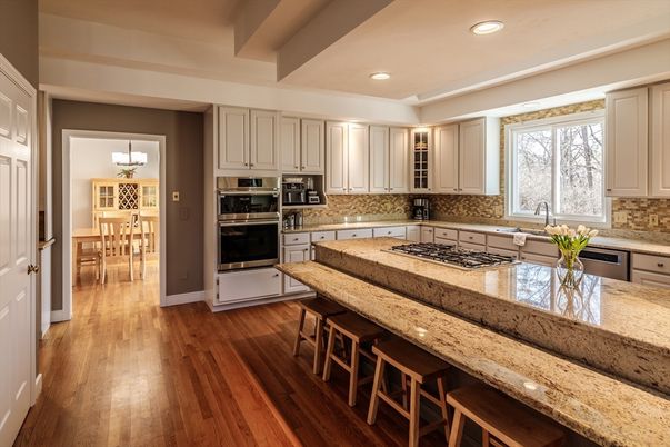 Dining room, Interior, Kitchen, Recessed Lighting, Stainless Steel Appliances, Wood Texture Flooring
