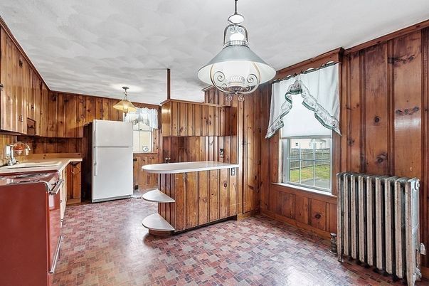 Interior, Kitchen, Pendant Lights, Wooden Walls