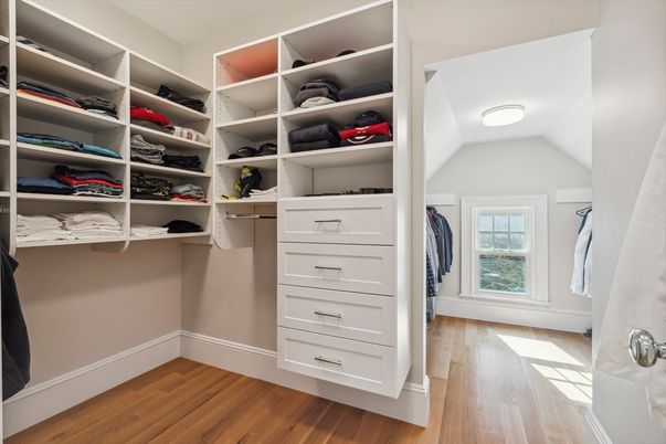 Interior, Walk-in Closets, Wood Texture Flooring
