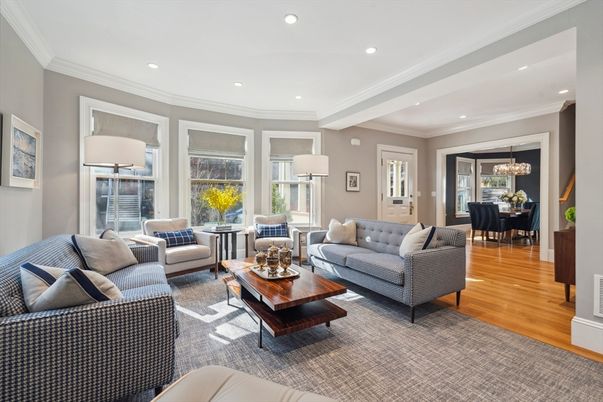 Chandelier, Dining room, Interior, Living room, Recessed Lighting, Wood Texture Flooring
