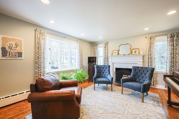 Fireplace, Interior, Living room, Piano, Recessed Lighting, Wood Texture Flooring