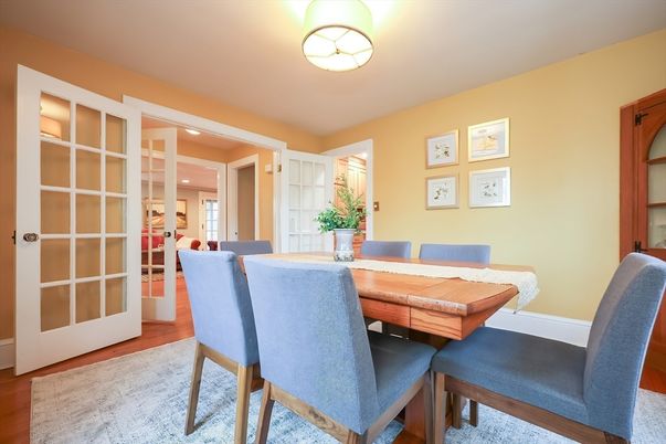 Dining room, Interior, Recessed Lighting, Wood Texture Flooring