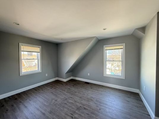 Empty room, Interior, Recessed Lighting, Wood Texture Flooring