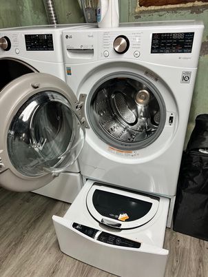 Interior, Utility Closets, Washer