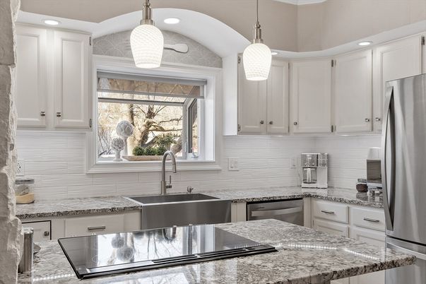 Interior, Kitchen, Pendant Lights, Recessed Lighting, Stainless Steel Appliances