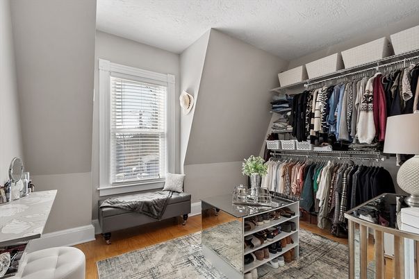 Interior, Walk-in Closets, Wood Texture Flooring