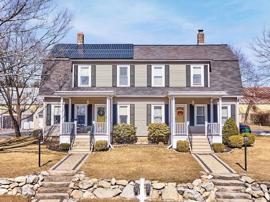 Exterior, Facade, Cape Cod