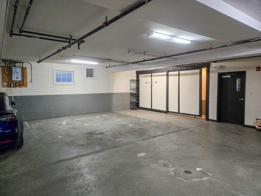 Garage, Interior