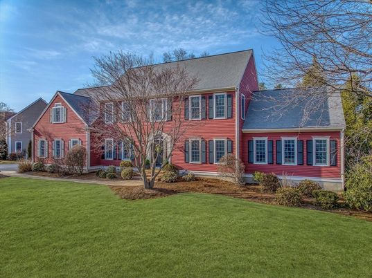 Exterior, Facade, Cape Cod