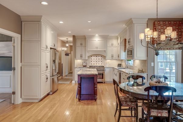 Chandelier, Dining room, Interior, Kitchen, Recessed Lighting, Stainless Steel Appliances, Wood Texture Flooring