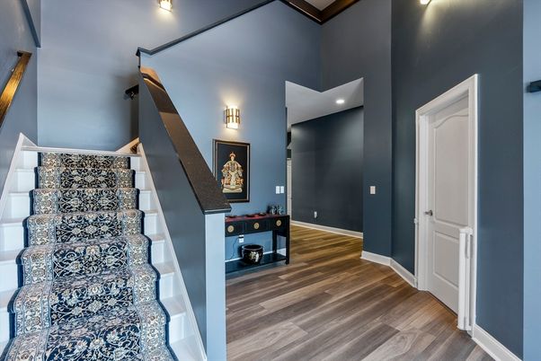 Interior, Recessed Lighting, Wood Texture Flooring