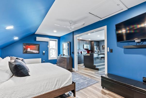 Bedroom, Interior, Kitchen, Recessed Lighting, Wood Texture Flooring