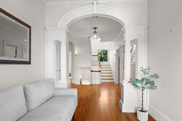 Interior, Pendant Lights, Wood Texture Flooring