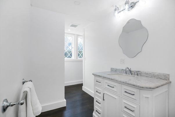 Bathroom, Interior, Recessed Lighting, Wood Texture Flooring