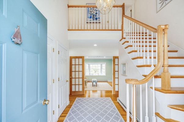 Chandelier, Interior, Recessed Lighting, Wood Texture Flooring