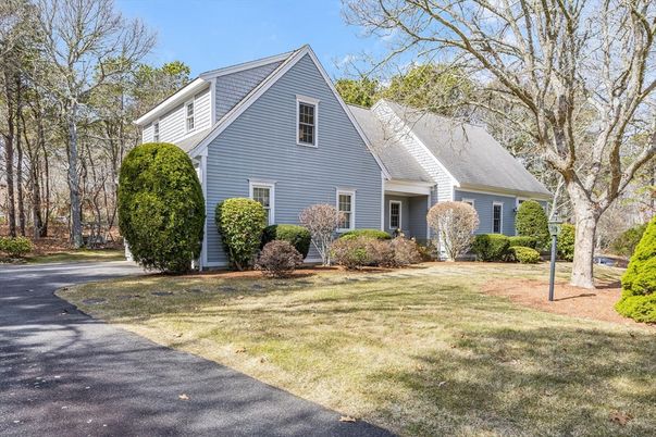 Backyard, Exterior, Facade, Farmhouse