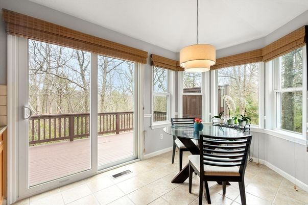 Dining room, Interior, Pendant Lights, Sun Room