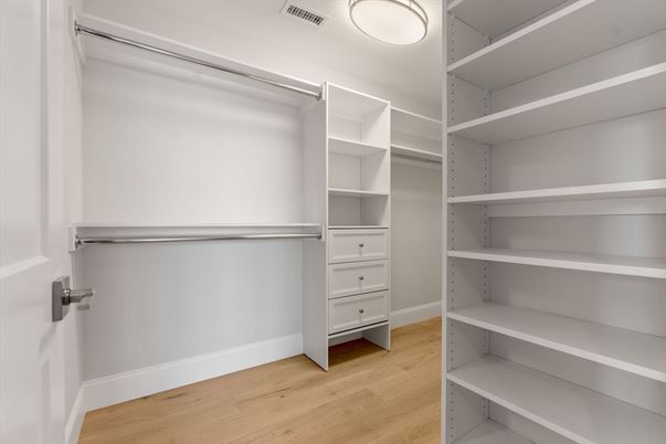 Interior, Walk-in Closets, Wood Texture Flooring