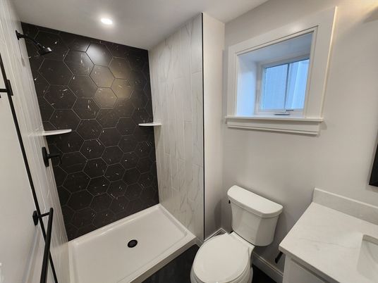 Bathroom, Interior, Recessed Lighting