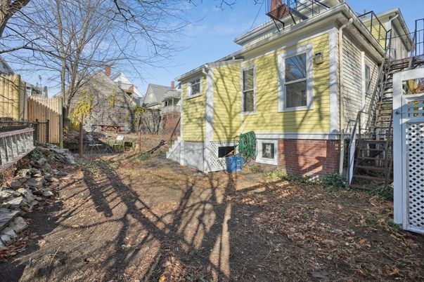 Backyard, Exterior