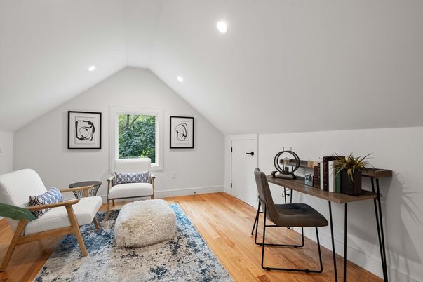 Home Office, Interior, Recessed Lighting, Wood Texture Flooring