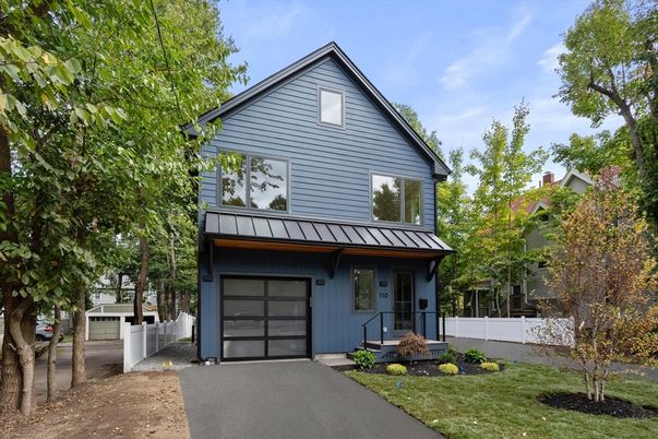Attached, Exterior, Facade, Farmhouse