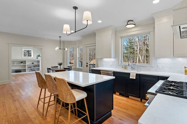 Dining room, Interior, Kitchen, Pendant Lights, Recessed Lighting, Wood Texture Flooring