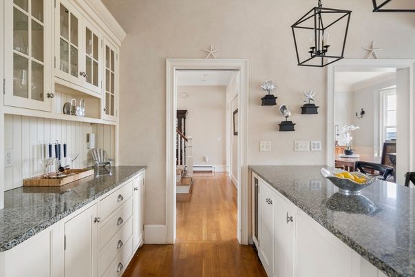 Interior, Kitchen, Pendant Lights, Wood Texture Flooring