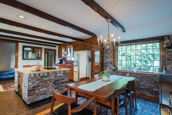 Chandelier, Dining room, Interior, Kitchen, Recessed Lighting, Wooden Beams