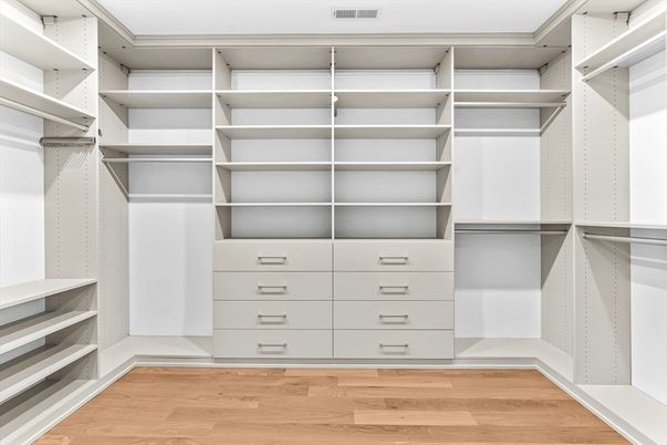 Interior, Walk-in Closets, Wood Texture Flooring