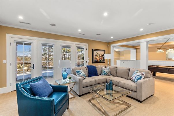 Billiard Table, Game Room, Interior, Living room, Pendant Lights, Recessed Lighting