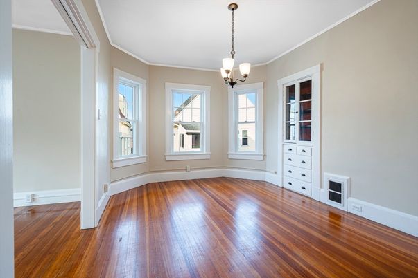 Empty room, Interior, Pendant Lights, Wood Texture Flooring