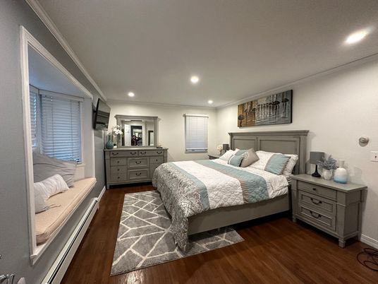 Bedroom, Interior, Recessed Lighting, Wood Texture Flooring