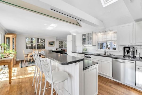 Dining room, Interior, Kitchen, Recessed Lighting, Wood Texture Flooring