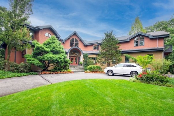 Backyard, Exterior, Facade, Tudor Revival