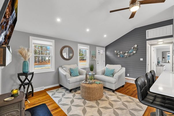 Interior, Living room, Recessed Lighting, Wood Texture Flooring