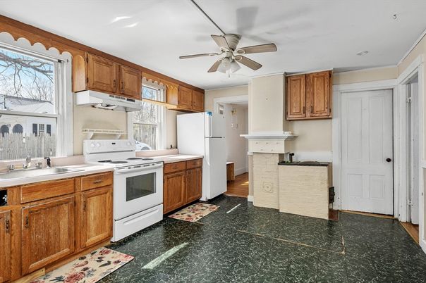 Interior, Kitchen, Recessed Lighting, Wood Texture Flooring