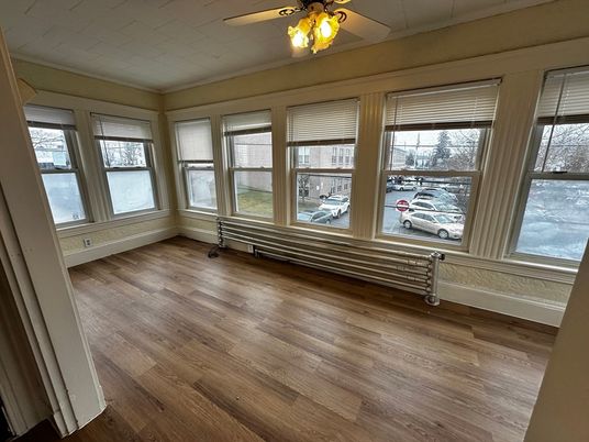 Empty room, Interior, Sun Room, Wood Texture Flooring