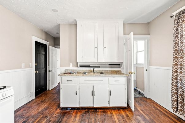 Interior, Kitchen, Wood Texture Flooring