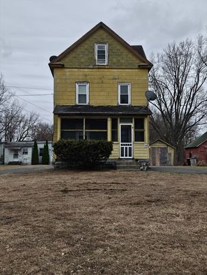 Exterior, Facade, Queen Anne Victorian